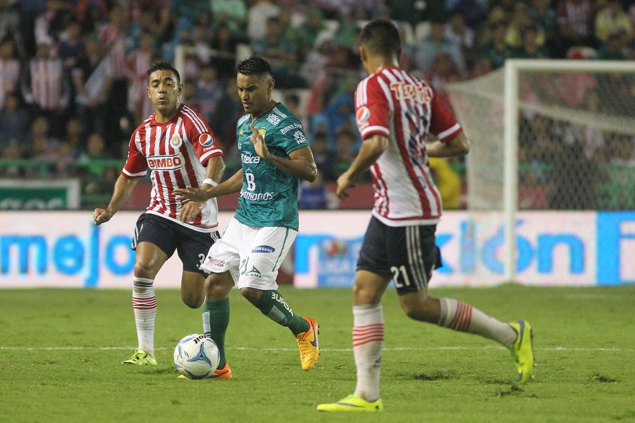 En lo que va del torneo, Chivas ha enfrentado a tres de los cinco primeros de la general y solo no perdió ante Tigres, por lo que será importante utilizar la confianza adquirida en los recientes encuentros para hacerle frente al otro de los que encabeza la tabla.