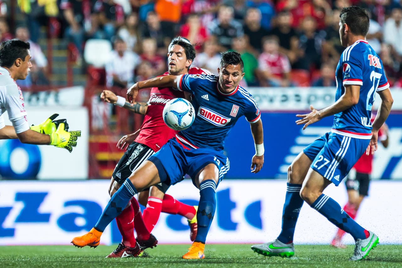 Ese manejo de los juegos también que ver con la concentración pues los ahora dirigidos por Almeyda han sufrido desatenciones en la zona baja que han costado goles ya sea por penales cometidos o distracciones en táctica fija.