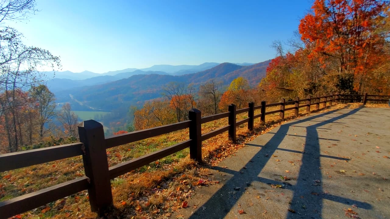 La visita a Rabun Bald se completa con una visita rápida al Sky Valley Overlook.