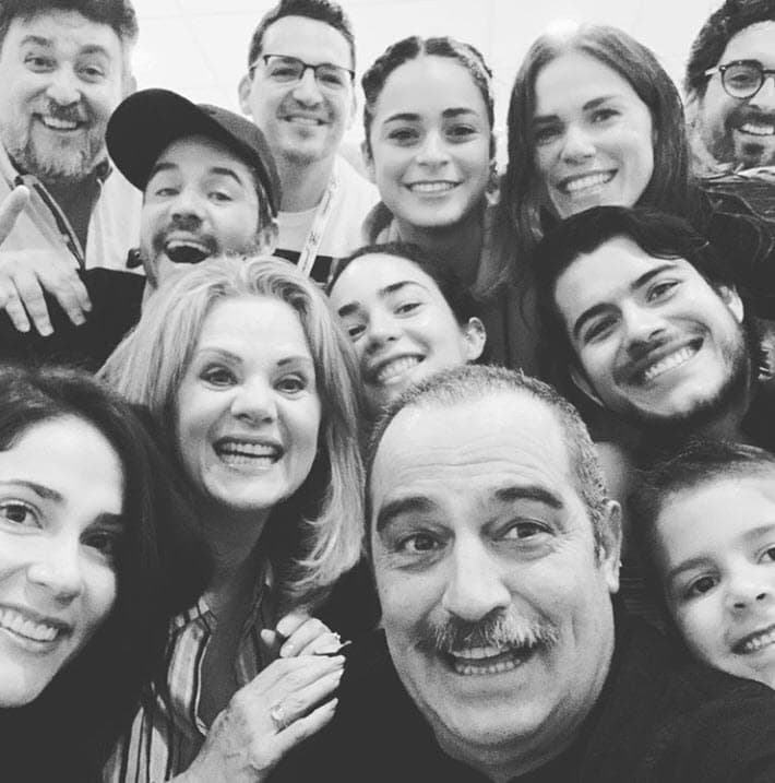 Con estas imágenes fue notoria la buena relación que llevan detrás de cámaras.