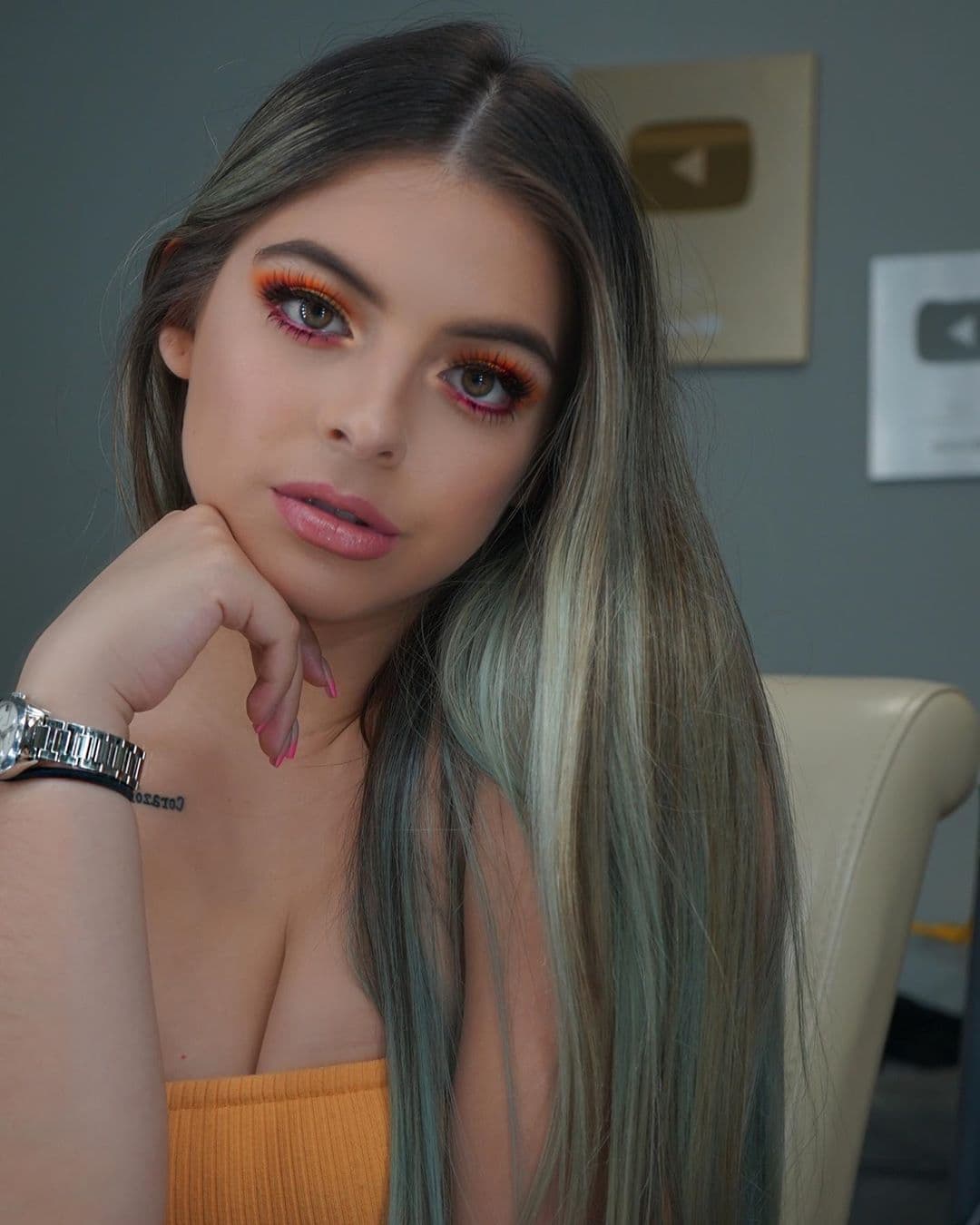 "María la llamó y ella lo negó en el teléfono hasta que yo fui a Colombia, cuando yo estuve en Medellín cogí prueba que era verdad, yo he sabido de eso desde que yo fui a Medellín, pero nunca dijimos nada", agregó.