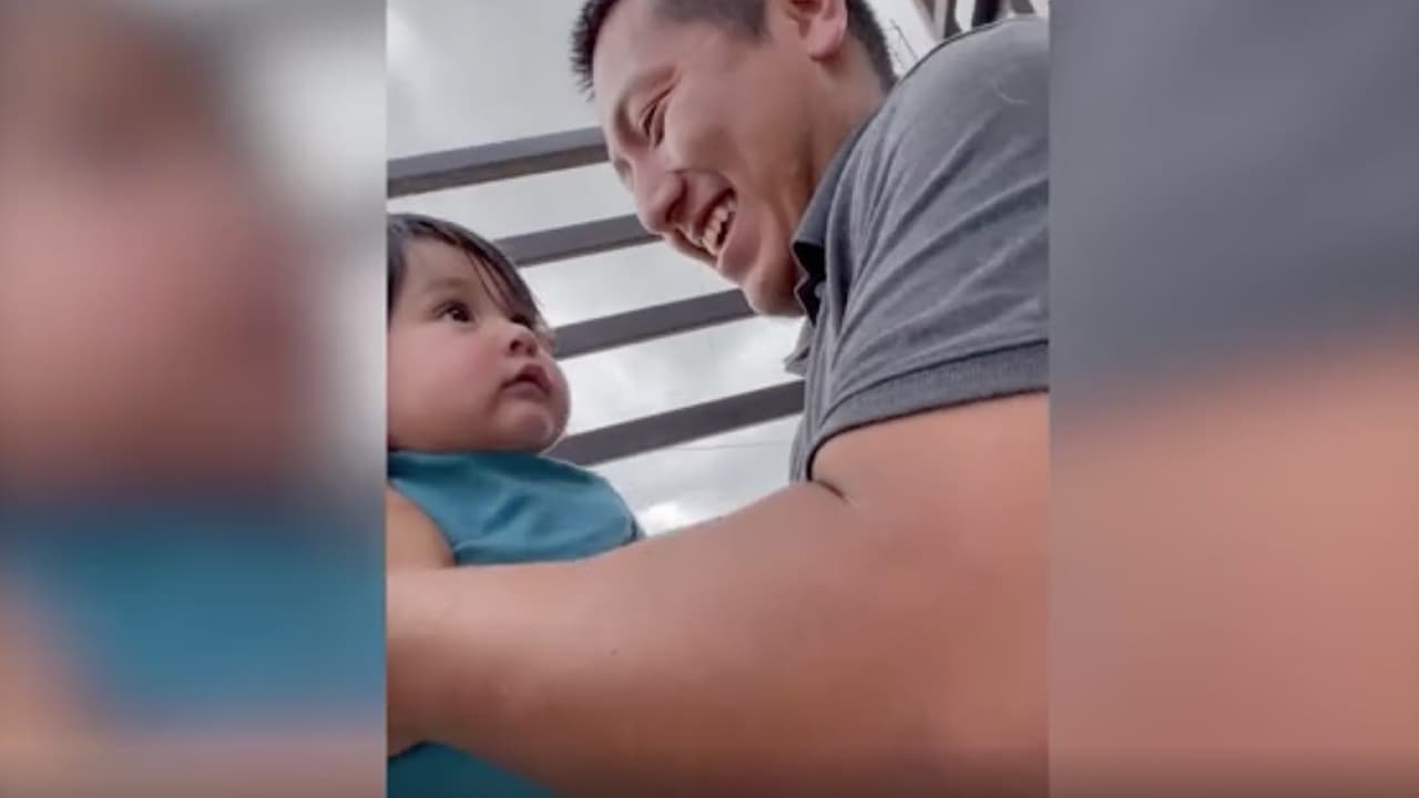 Por ahora, Jaime espera ver los primeros pasos de su hijo. "Todavía no camina y que bueno que no me lo he perdido", expresó con una sonrisa.