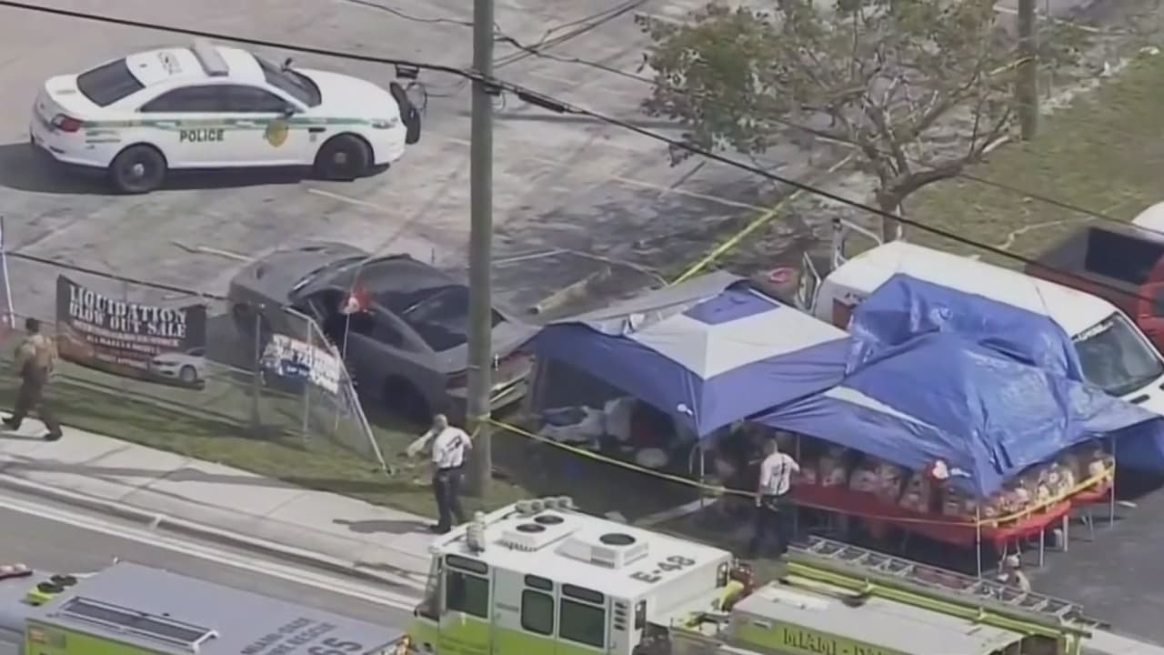 Muere niño de 3 años tras ser arrollado por carro que se sube a la acera