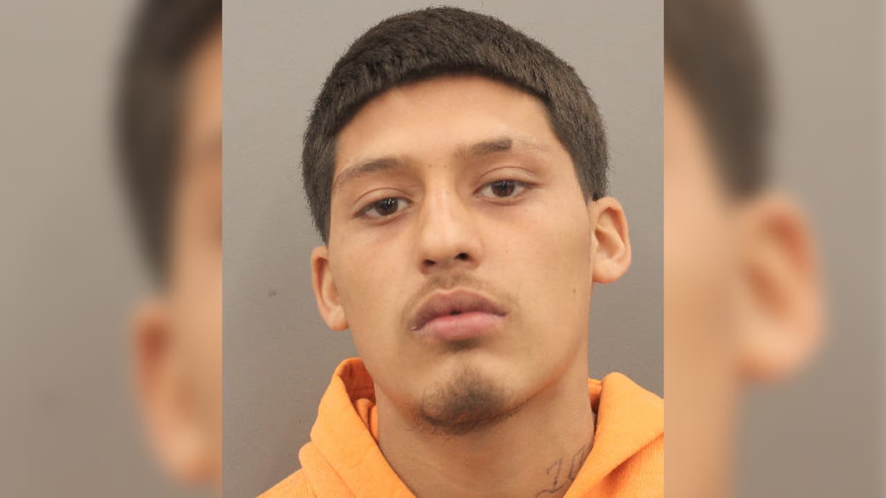 Arrestan a un adolescente de 17 años acusado de balear a varios policías afuera de una discoteca