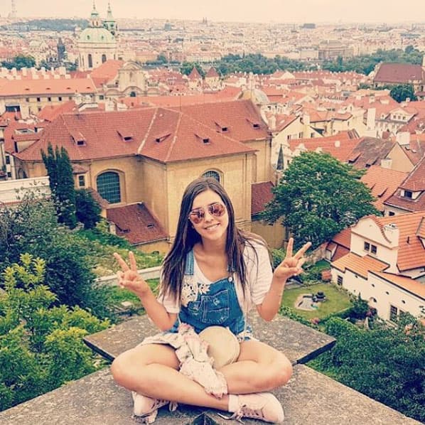 Paulina nos regaló esta linda imagen que parece postal, el techo marrón de la ciudad la hace lucir muy linda.