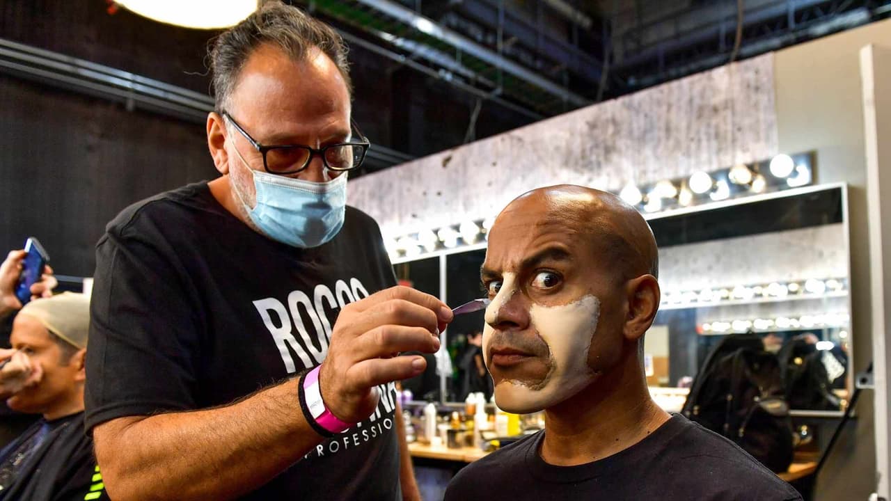 Michael Stuart cambió por completo la forma de su cara para poder salir a cantar 'Gasolina', de Daddy Yankee.