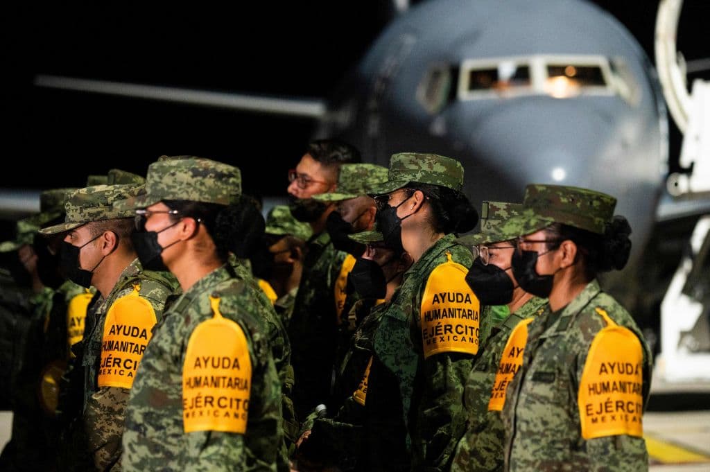 Miembros del Ejército mexicano arrivaron este sábado al Aeropuerto Internacional de Matanzas Juan Gualberto Gómez, para sumarse a los esfuerzos por apagar el incendio.