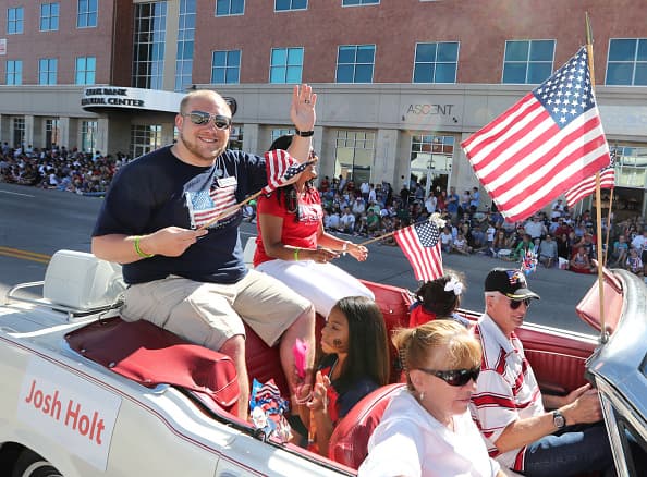 Joshua Holt y su esposa fueron liberados hace dos meses de una cárcel en Venezuela.