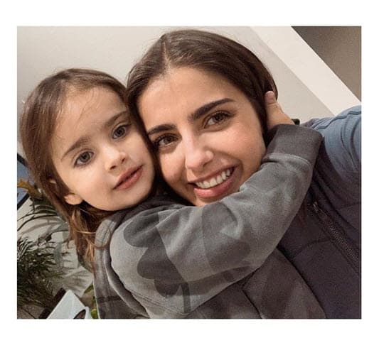 “’Pipo’ y yo siempre tuvimos la comunicación y la madurez, siempre teníamos claro que lo más importante es Marcelo, queremos que Marcelo nos vea bien, y cuando tú ves al niño cómo se emociona por su papá y te platica y tú le dices, ‘ay, tu papa es el mejor del mundo, y tu mamá también’, eso es lo mejor que le puedes hacer a tu hijo".
<br>