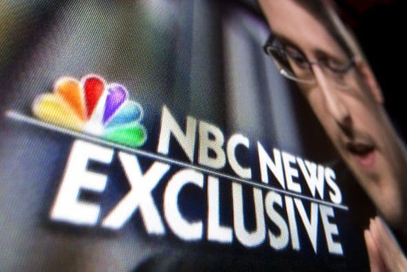 2 de julio: El filtrador amenaza con airear nuevos datos del programa de espionaje de EEUU y pide asilo a 21 países, entre ellos España.