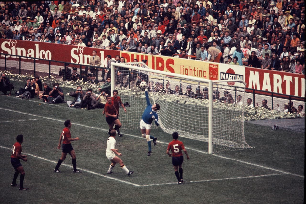 Fue así como México se impuso 1-0 el 11 de junio de 1970 en partido por el grupo 1, en una victoria que demostró que el Tri aprendió cómo vencer a los europeos.