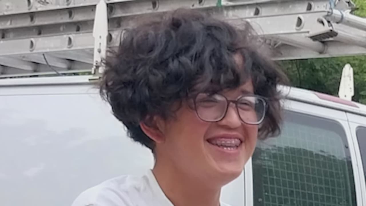 Tragedia en Pasadena: niño muere en la piscina de su madre; hermano menor trató de salvarlo
