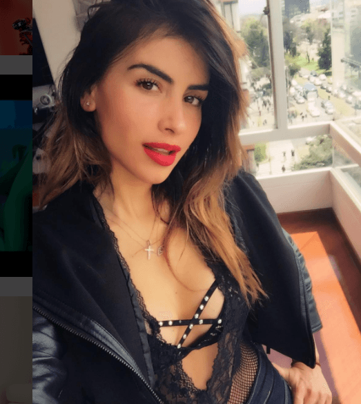 En el "documental casero" que publicó en YouTube, explicó que había elegido que su doctor de cabecera le practicara
<b>"la técnica abierta"</b> porque "es la única que nos puede ayudar a limpiar un poco más este veneno que llevamos dentro". Además, le ayudaría a tener
<b><a href="https://www.univision.com/famosos/con-los-ojos-llorosos-jessica-cediel-cuenta-que-paso-por-dias-muy-dificiles-video">"mejor calidad de vida y sintomatología"</a></b>.
<br>