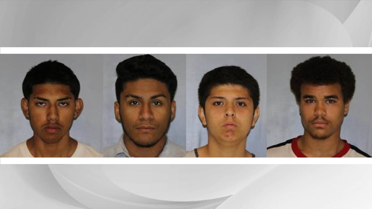 Llegan a corte tres de los detenidos tras tiroteo en que murió oficial de un Sheriff de Georgia