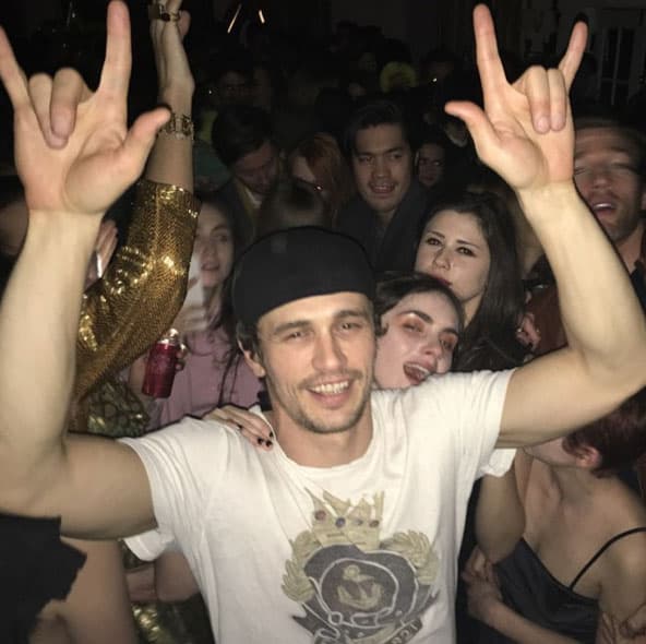 James Franco le entró duro a la 'party'.