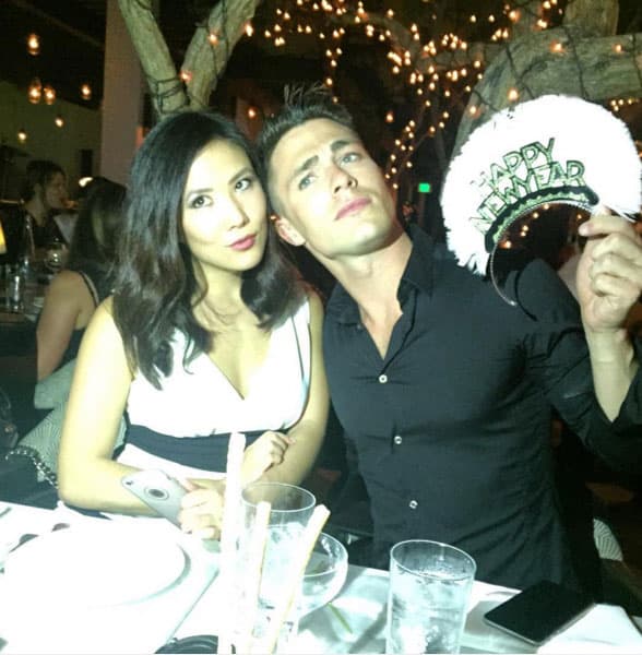 Colton Haynes en plena cena.