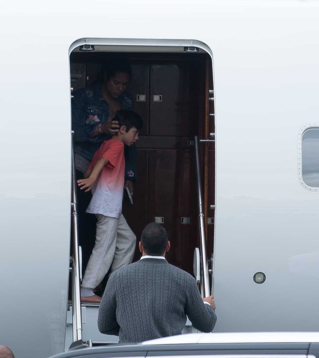 Con Alex Rodríguez abordo, podrían cerrar las puertas para despegar.