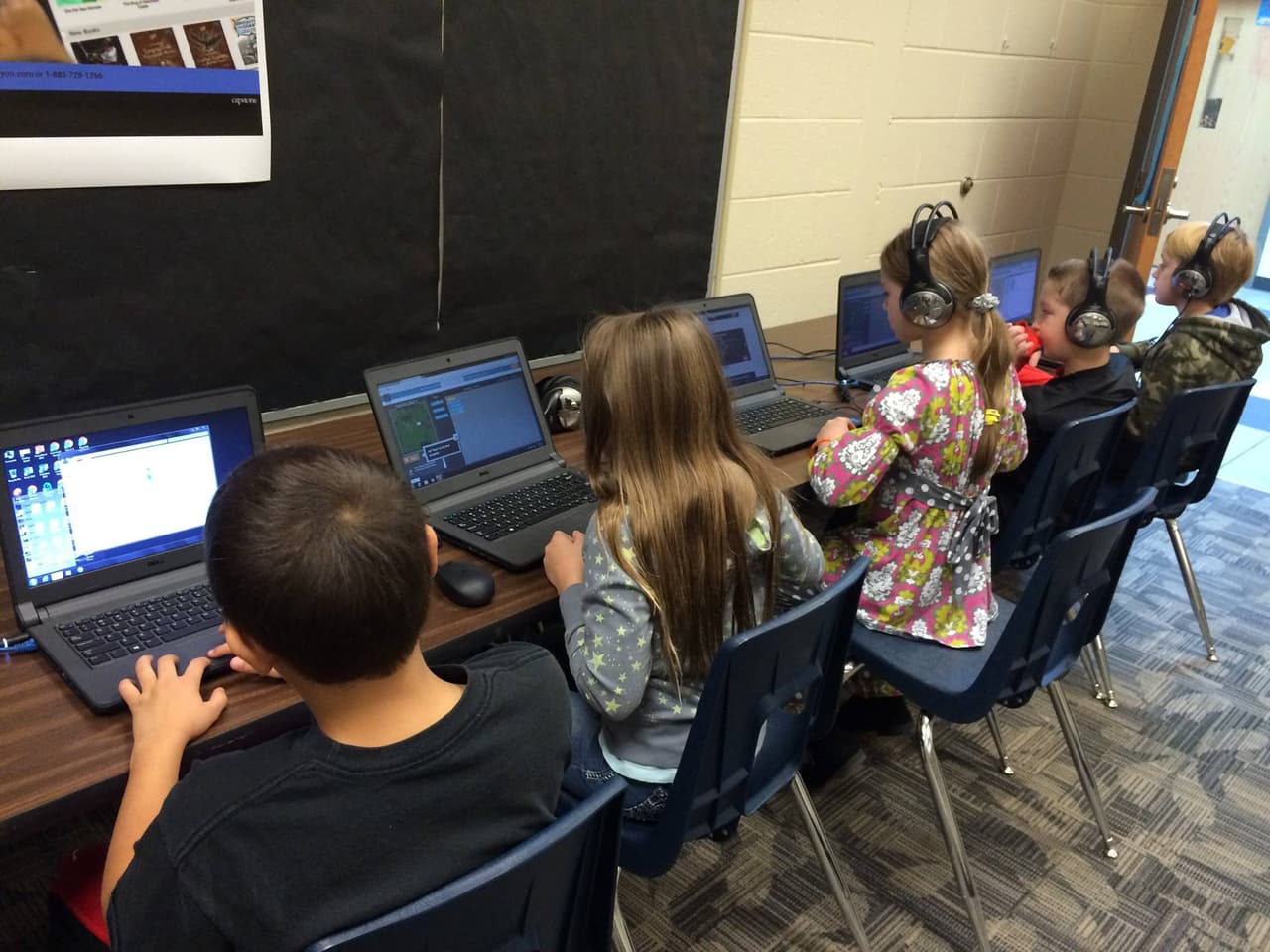 Escuelas públicas del condado de Paulding. Fecha de inicio: 1 de agosto. Más información 
<a href="https://www.paulding.k12.ga.us/" target="_blank">aquí</a>.