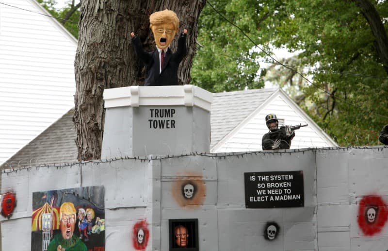 En Connecticut construyeron el muro fronterizo que ha prometido Trump. (Michelle McLoughlin/Reuters)