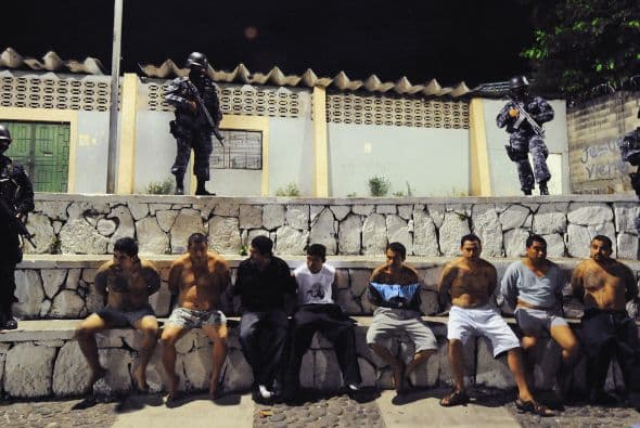 Según algunos informes de las autoridades, hay alrededor de 70 mil pandilleros centroamericanos.