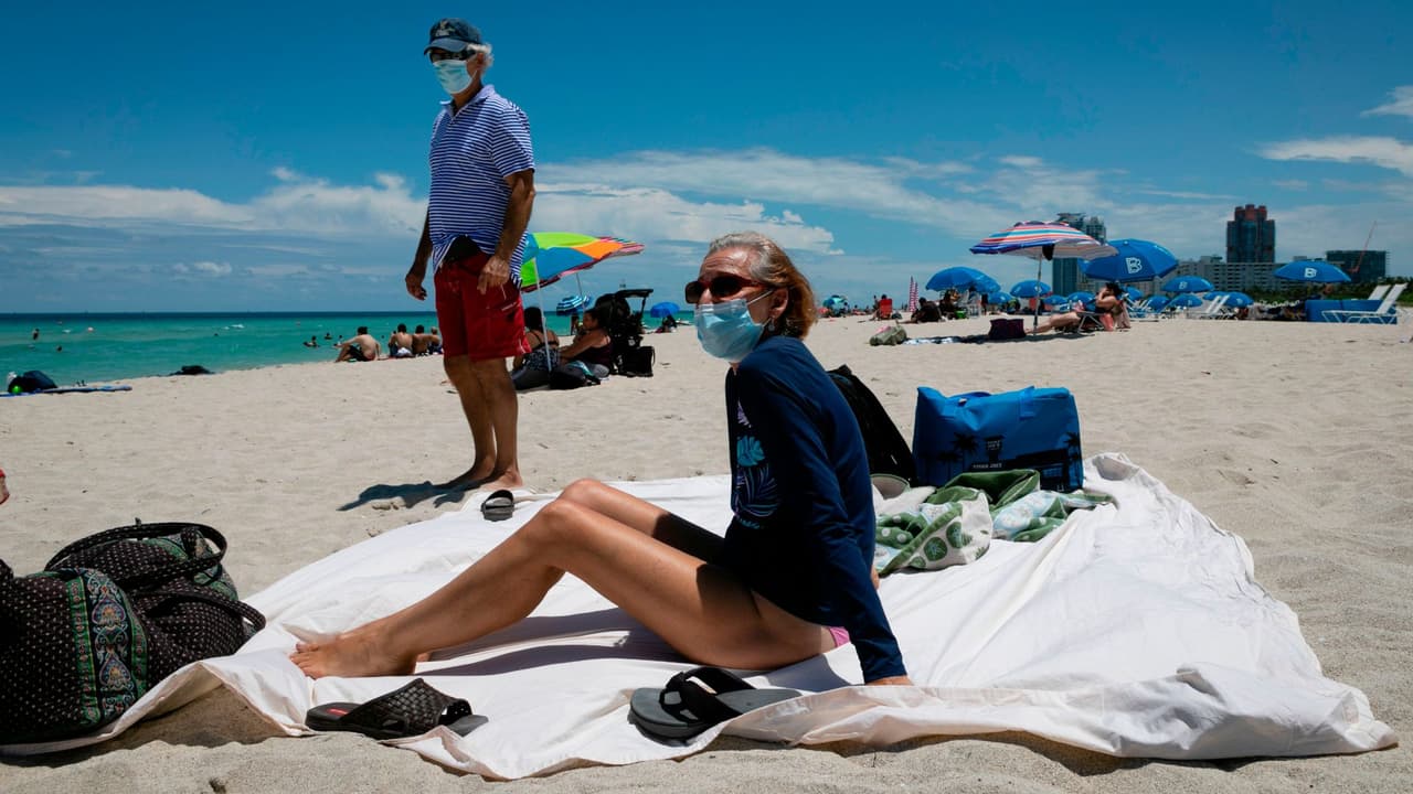 Verano caliente en Florida: no olvide protegerse del sol y evitar el cáncer de piel