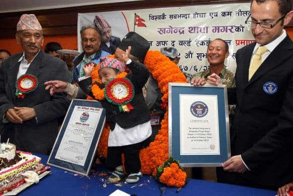 Magar, quien viaja como parte de una compañía de baile cuando no ayuda a sus padres en su frutería, parece estar listo para la atención de los medios, que seguramente lo buscarán debido a su nuevo título.