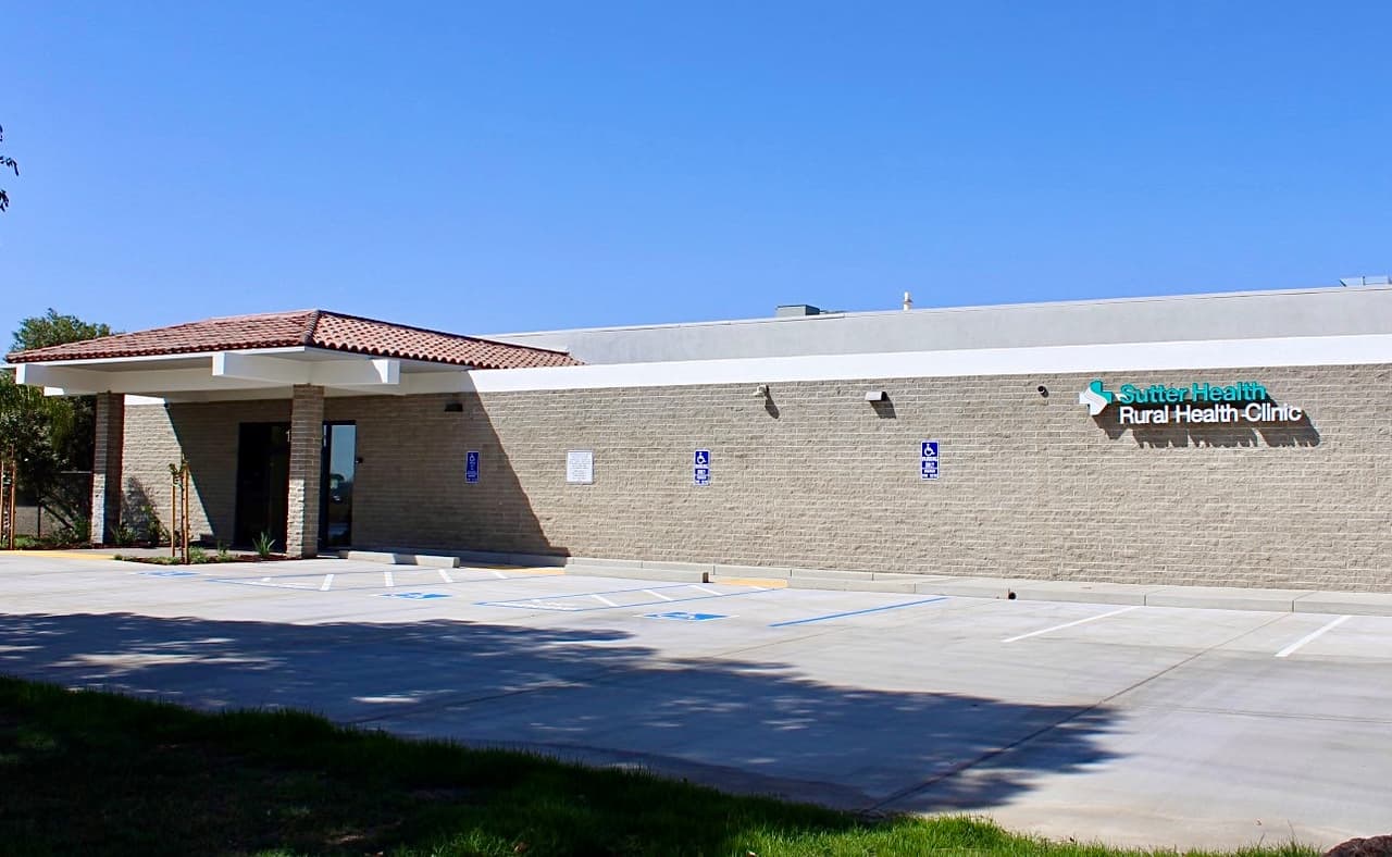 10 trabajadores de una clínica en Los Banos dan positivo en coronavirus