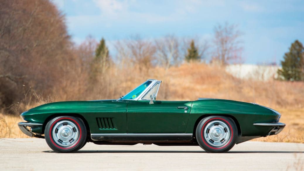 Pero este clásico Corvette no siempre estuvo en condiciones impecables. De hecho, fueron sus hijos, Hunter y Beau, quienes obsequiaron como regalo de navidad a su padre, un reacondicionamiento total del motor.