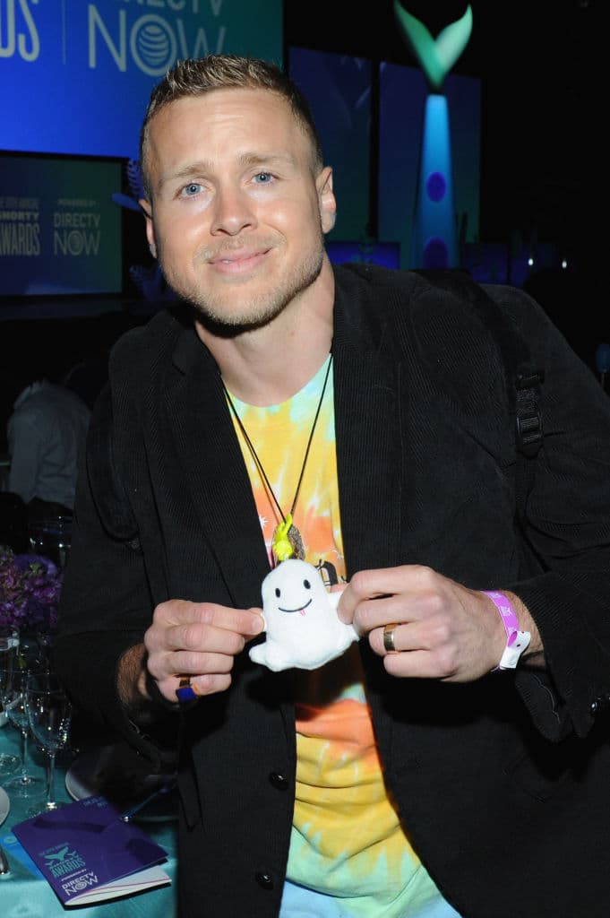 "Ellas ya tenían algo cuando se filmaban estas escenas, tal vez no físicamente, pero definitivamente emocionalmente. Nadie te está juzgando por lo que sea que tú y Brody hagan. Simplemente no queremos que la gente mienta sobre sus vidas", dijo el actor refiriéndose a las escenas del episodio 10 del reality show.