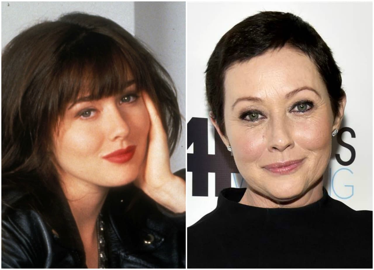 <b>Shannen Doherty</b> nació el 12 abril de 1971 y desde muy joven sufre la enfermedad ‘Crohn’, un padecimiento inflamatorio intestinal que le ha impedido llevar una vida totalmente normal. Recientemente entró en etapa de remisión de un cáncer de mama que no fue fácil de vencer. Al día de hoy tiene 46 años y seguro la recuerdas por haber interpretado a
<b>'Brenda Walsh'.</b>