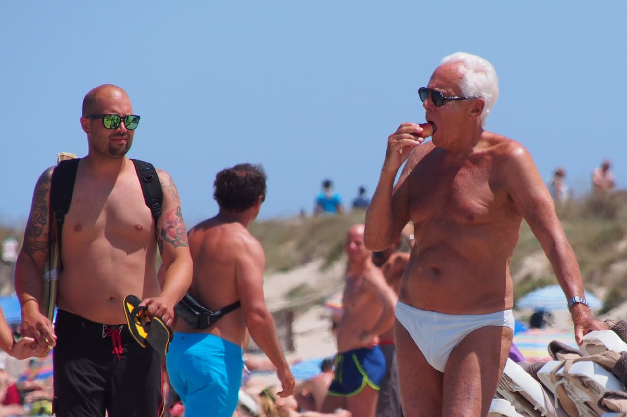 El diseñador atrapó la mirada de la gente.