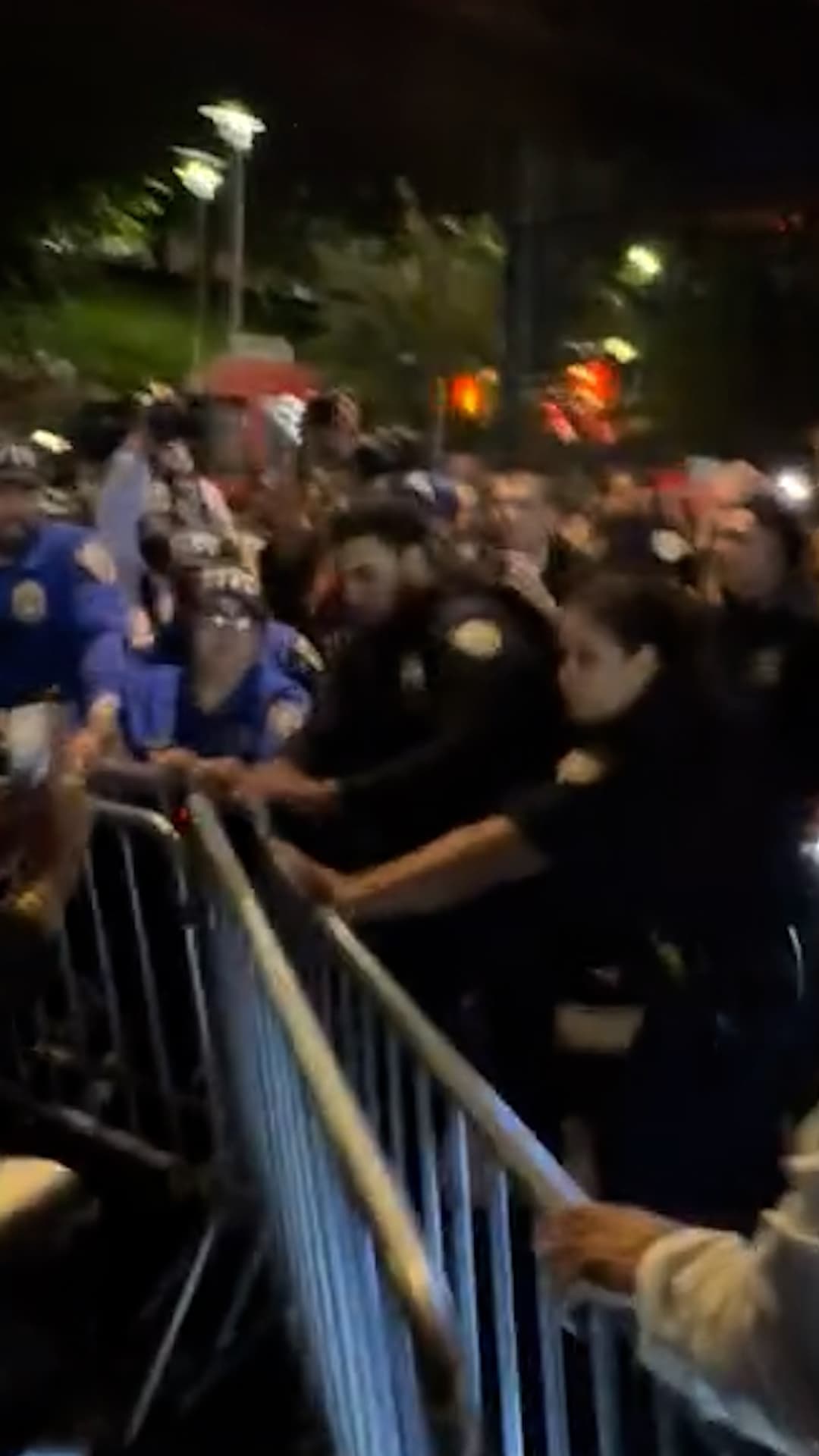 Estallan las protestas anti-ICE en NY: Manifestantes corearon consignas y denunciaron los operativos