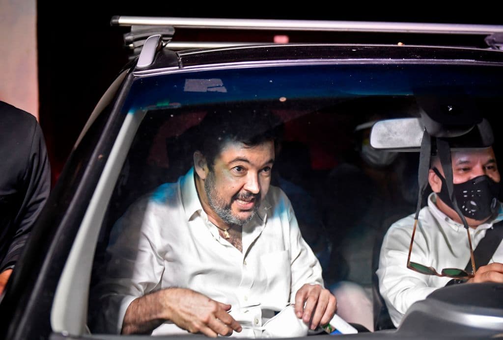 Maduro "indulta" a más de un centenar de presos, la mitad de ellos políticos, buscando ganar legitimidad