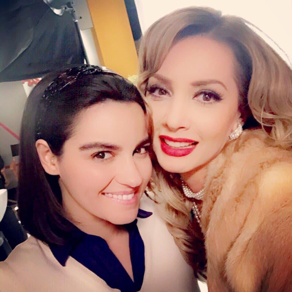 Fue una actuación especial. Al público le encantó verla de regreso en las telenovelas y los hombres cachetearon las banquetas con su sensualidad.