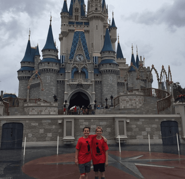 Justo como los hijos de Britney: Jayden James de 10 años, Sean Preston de 11 y Lexie de 5.