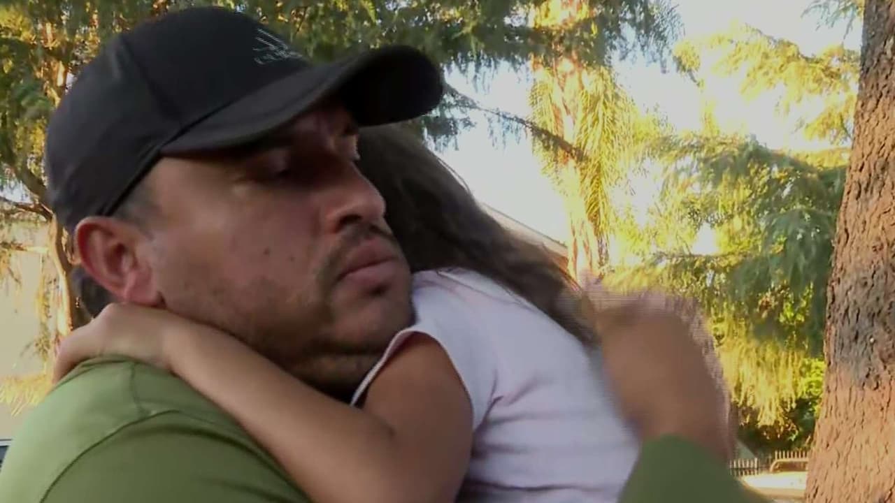 Familia queda fuera de su apartamento tras fumigación, denuncian posible desalojo ilegal