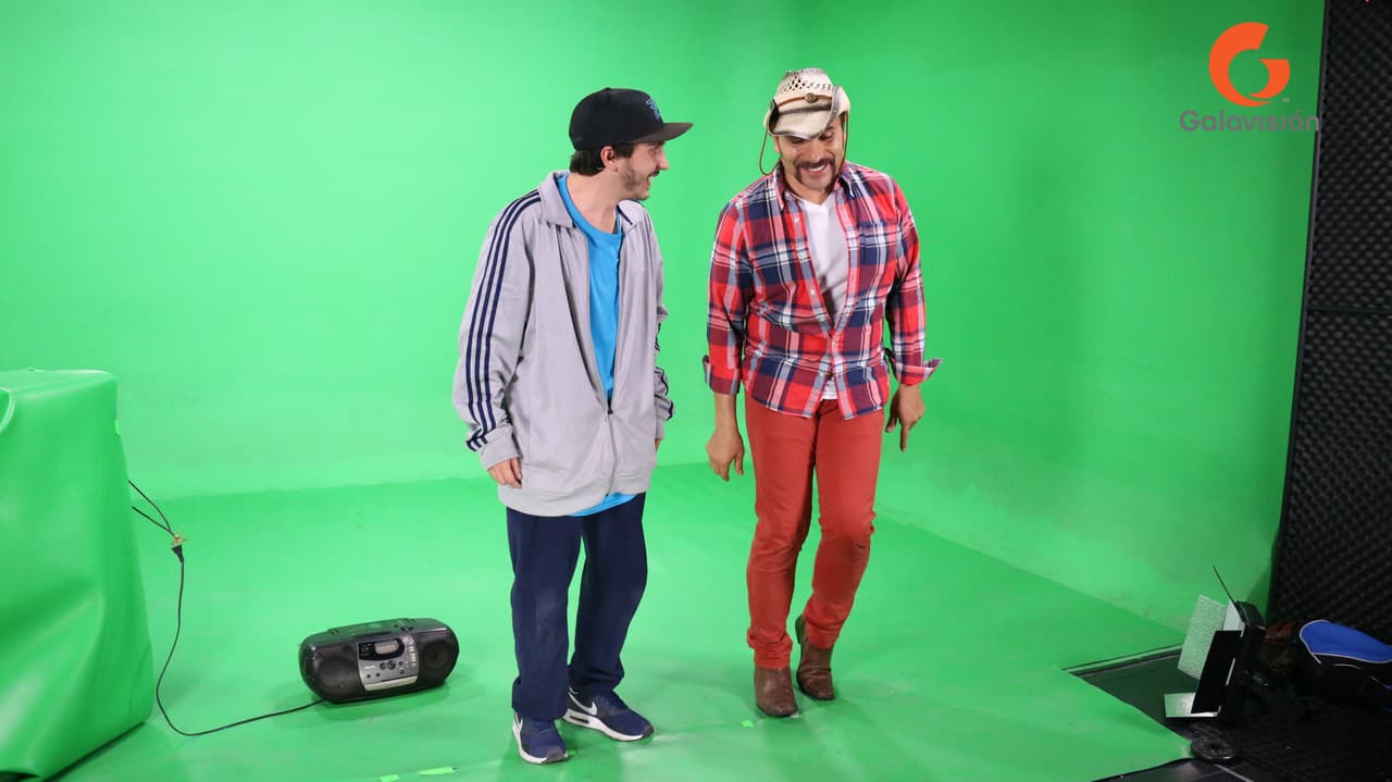 Mientras tanto el primo Luis mostró sus estilo mexicano.