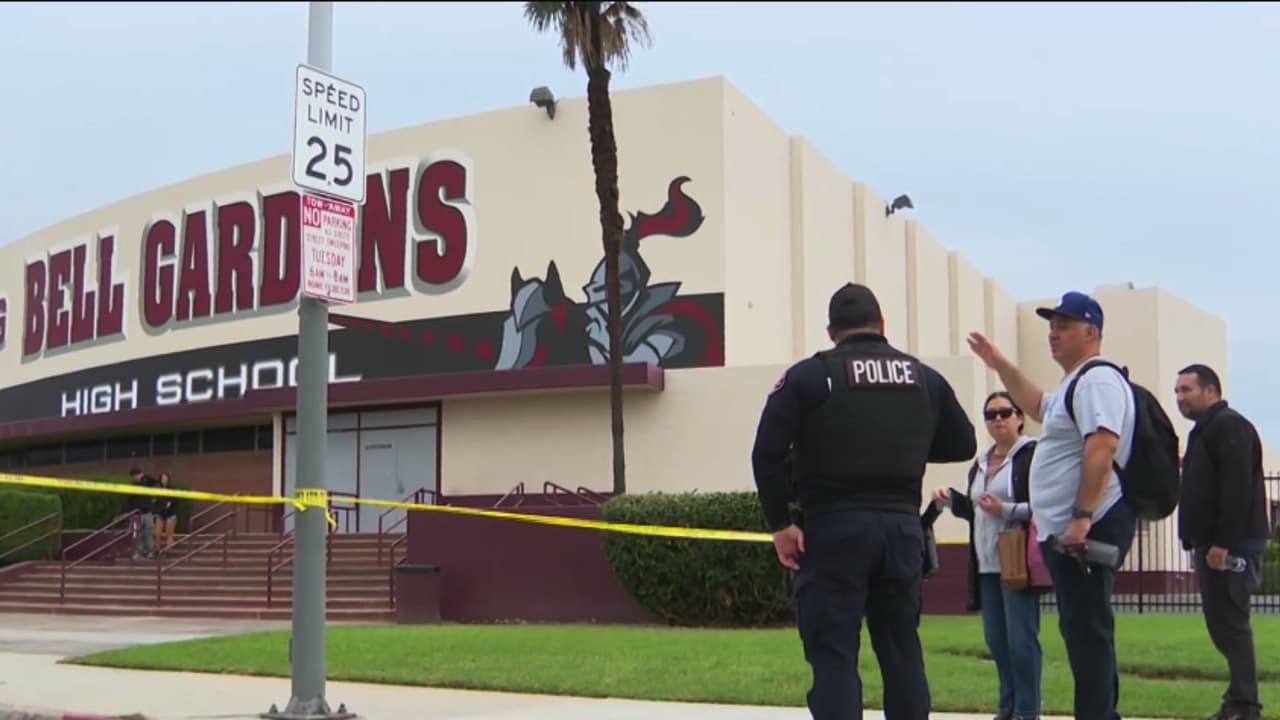 Arrestan a un estudiante que llevó un arma de fuego a la preparatoria Bell Gardens: "Me asusté feo"