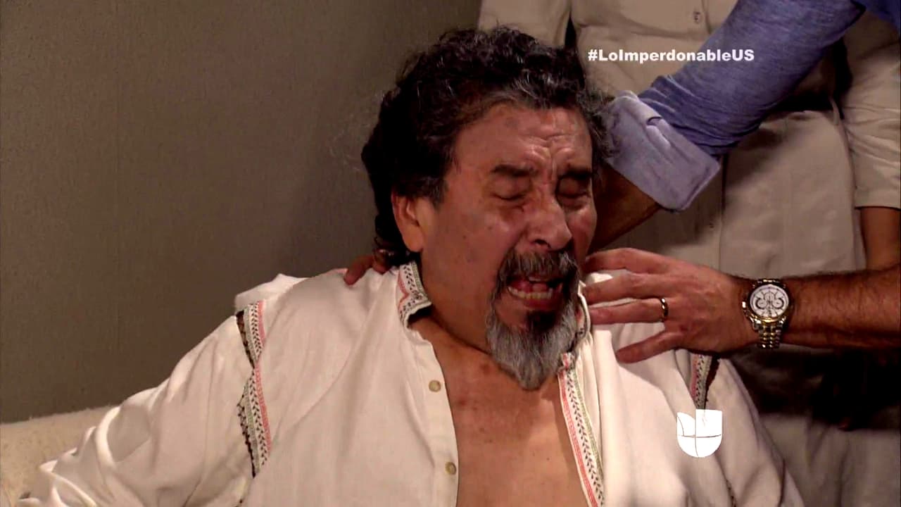 Mientras tanto, a Don Crescencio ya le urgía irse después de su ataque.