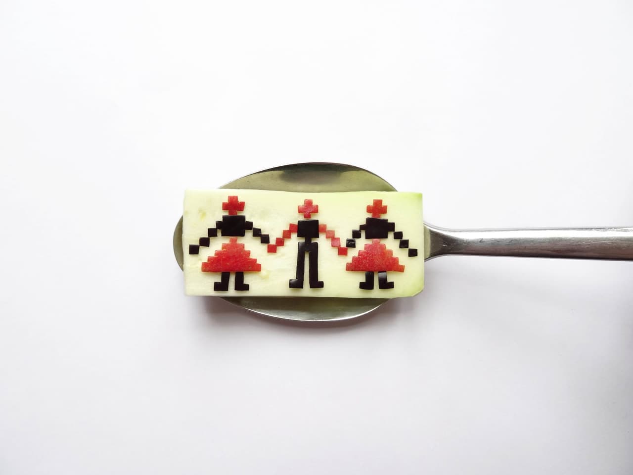 ¿Te atreverías a comerte estas curiosas cucharadas de arte?