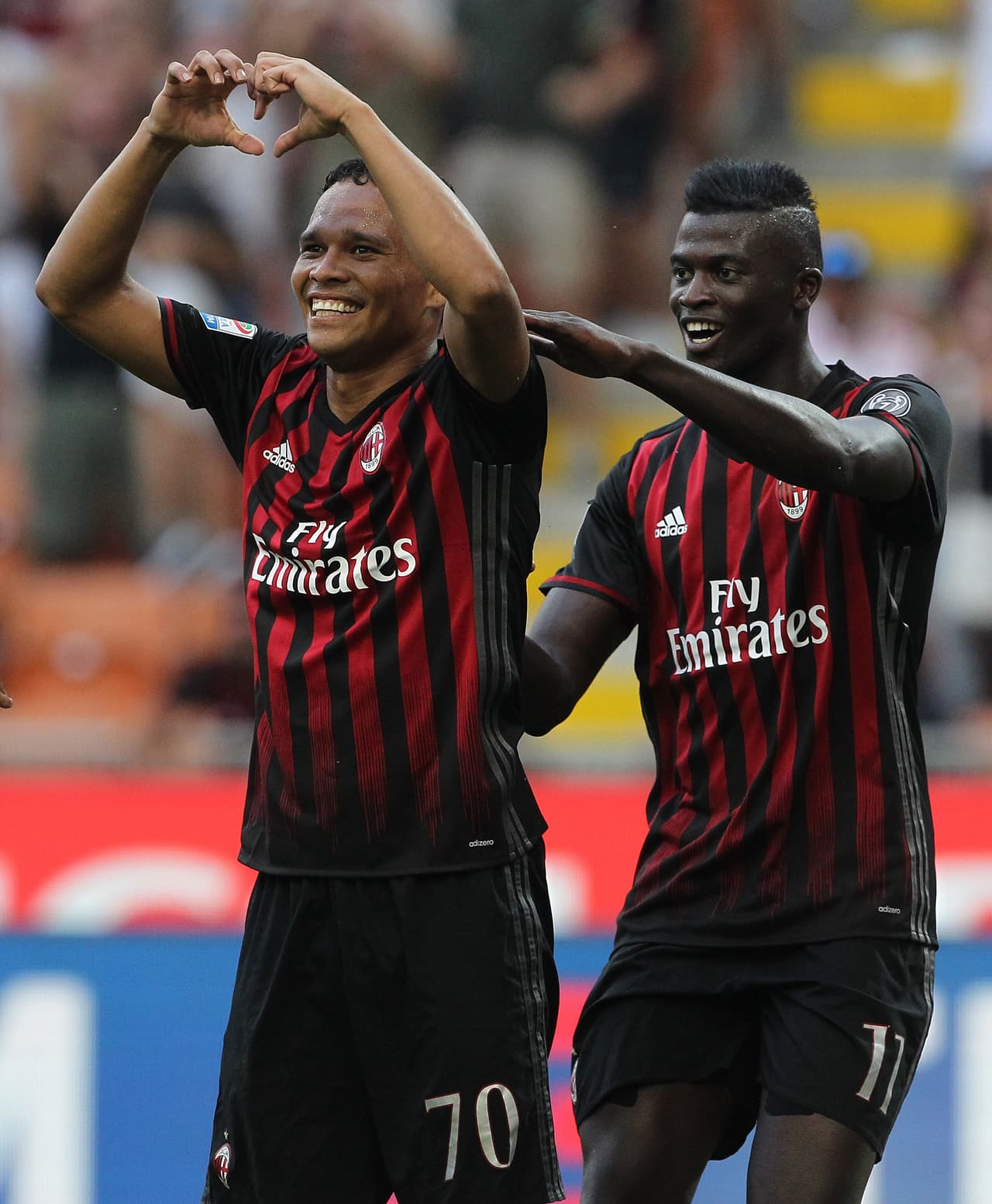 Y es que la dupla que ha conformado con el francés M'Baye Niang seguramente mantendrá ocupada a la zaga de la 'Fiore' y Salcedo deberá demostrar por qué ha escalado tanto en su carrera a su corta edad.