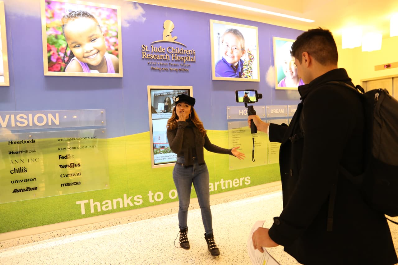 Besitos de su amiga 
<b>La Bronca</b>.
<br>
<br>
<b>DONA AQUÍ: <a href="http://bit.ly/UnidosConStJude" target="_blank">bit.ly/UnidosConStJude</a></b>