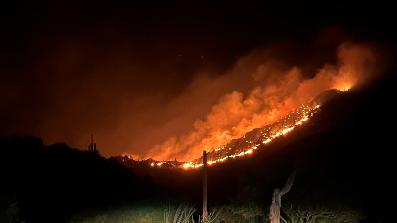 Piden a los residentes de Ghost Town Road estar listos en caso de evacuación
