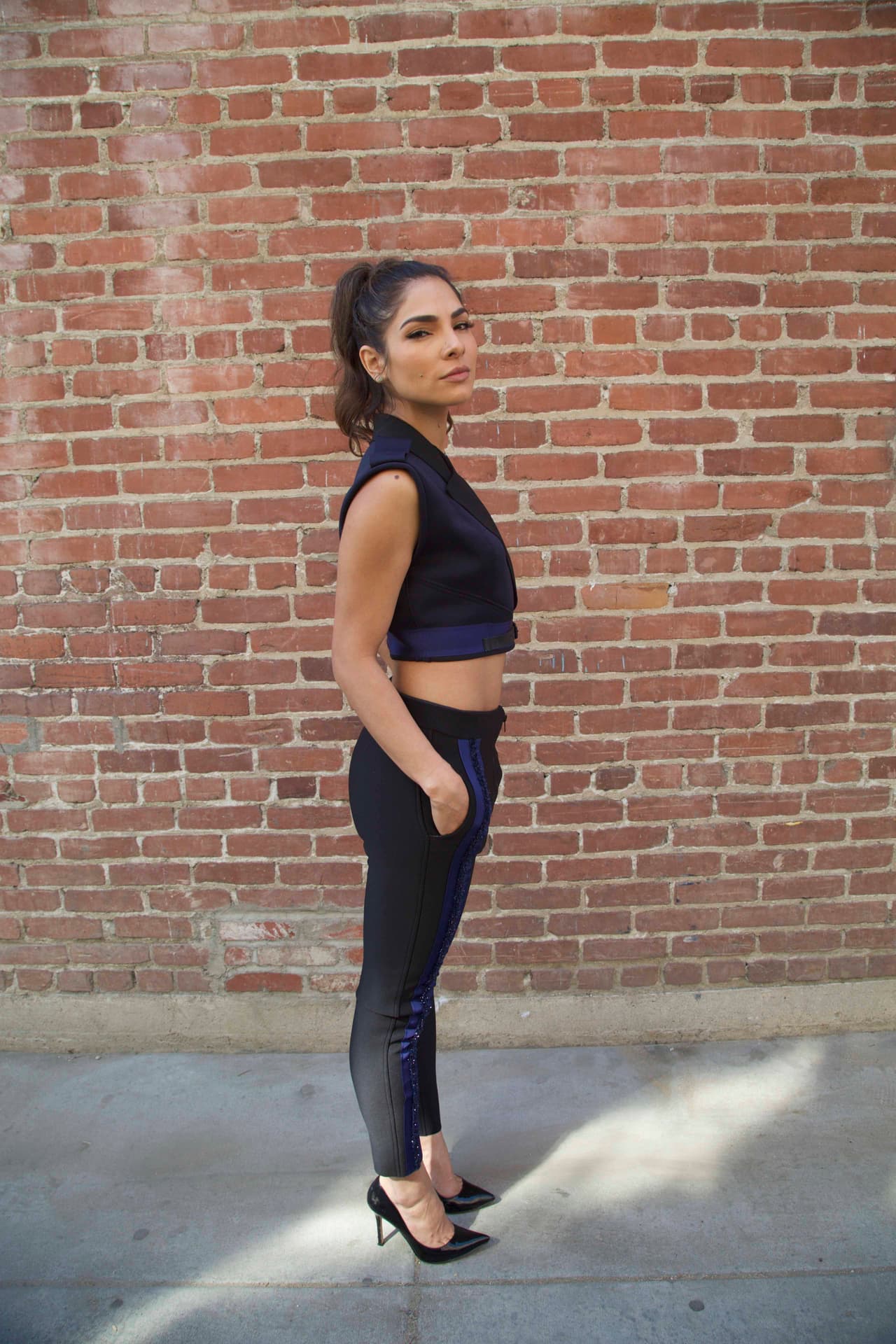 Alejandra Espinoza sabe cómo conquistar al público con cada uno de los atuendos que presenta noche a noche en La Reina de la Canción. Aquí te presentamos algunos de los más memorables.