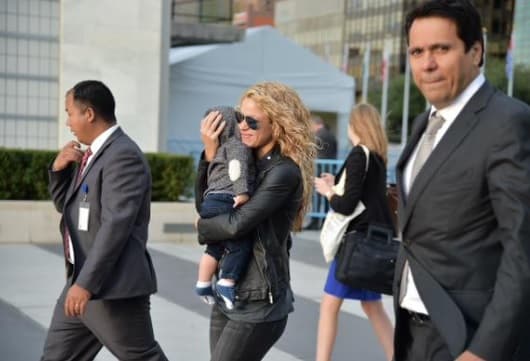 Sin embargo, después de los eclipses de agosto deberá tomar importantes decisiones e inclusive es posible deba realizar un viaje imprevisto a Colombia para resolver asuntos de imperiosa necesidad. Aumentará su participación en actividades sociales y filantrópicas por lo cual será reconocida en medios internacionales.