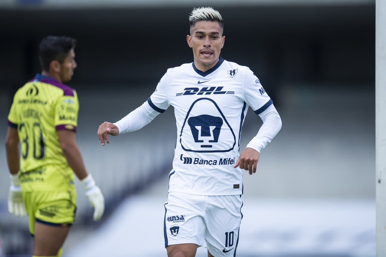 A los 32’ llegó el empate para los universitarios.