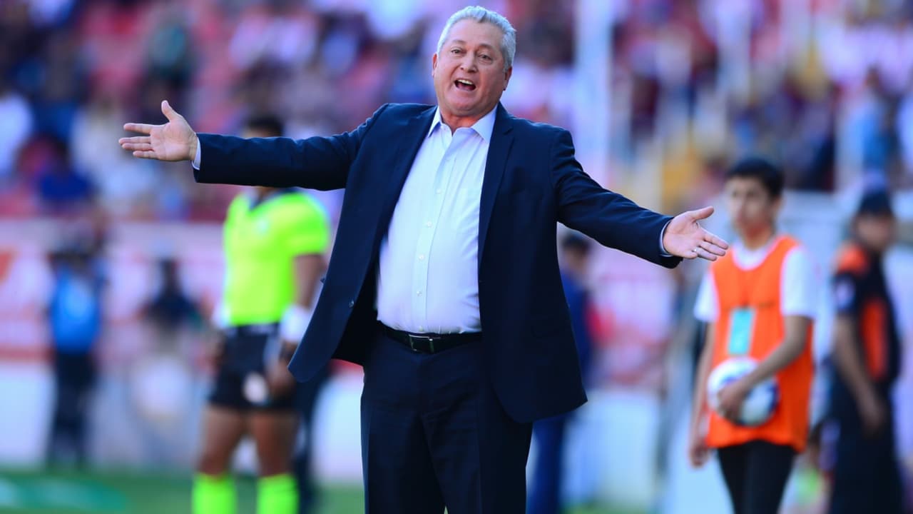 Vucetich cree que la Liga MX tardó en parar