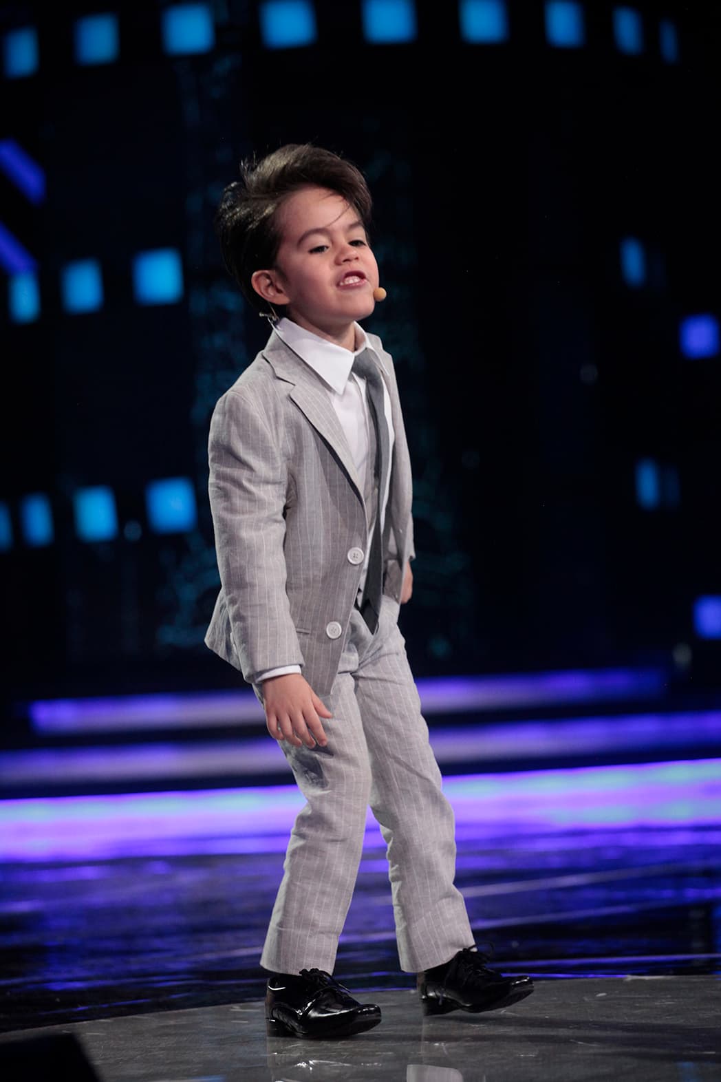 Mateo terminó: "Gracias, público".