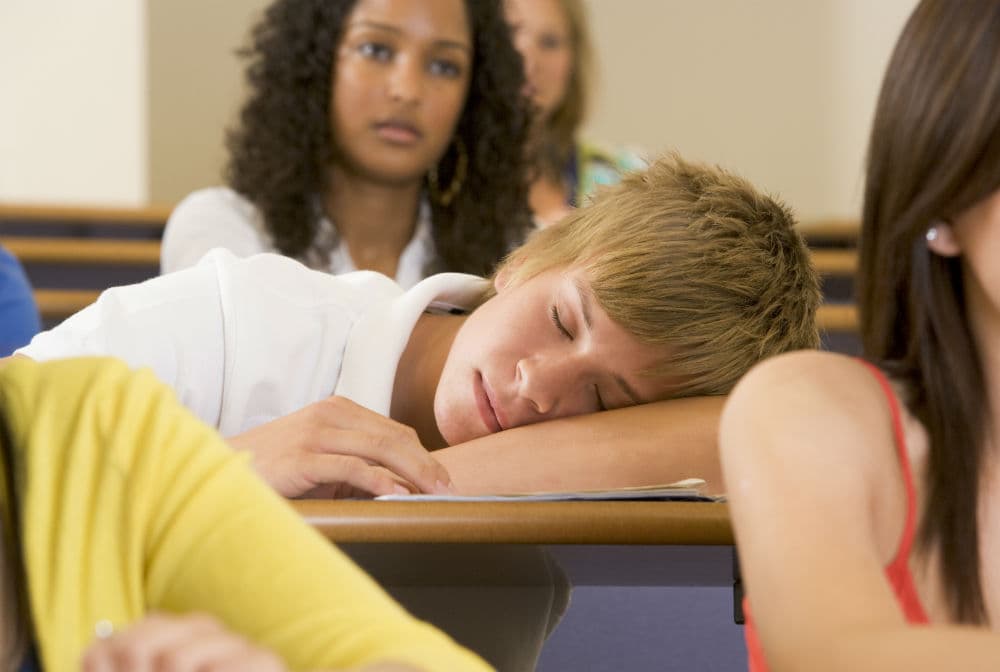 Razones científicas por las que los adolescentes deberían entrar a la escuela más tarde