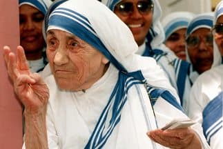 Reliquia de la Madre Teresa de Calculta está de visita en Chicago